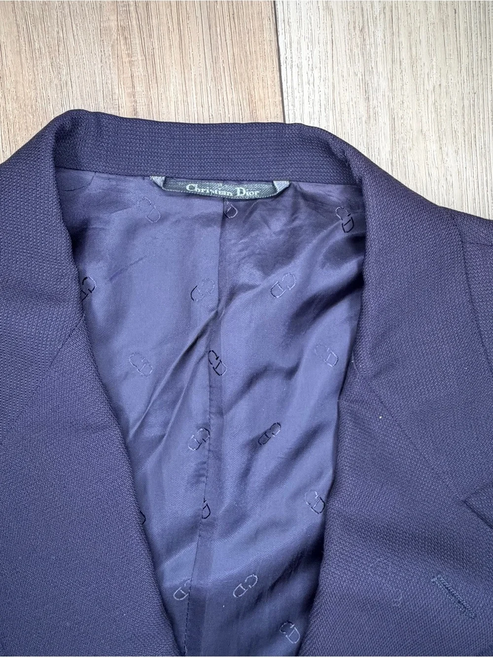 Dior item details